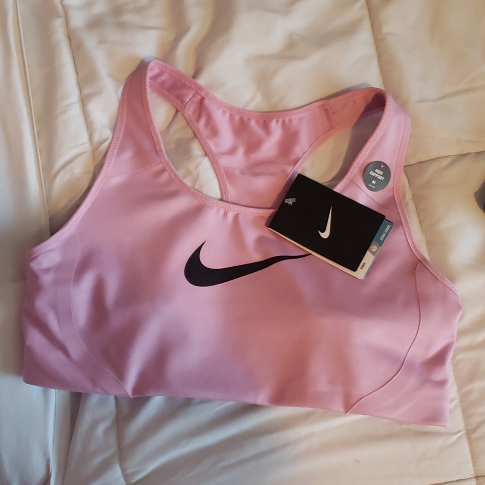 Nike victory shape bra